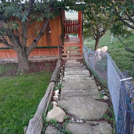 Nebesa So Tudi Na Zemlji Lodge *