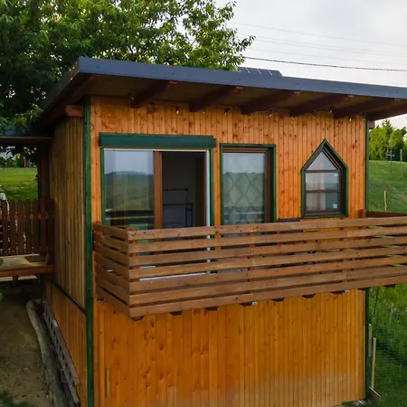 Nebesa So Tudi Na Zemlji Lodge