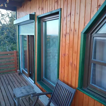 Lodge Nebesa So Tudi Na Zemlji *