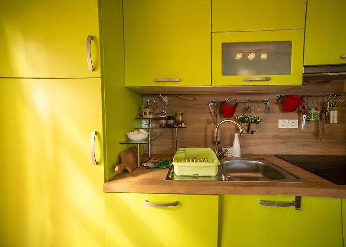 Nebesa So Tudi Na Zemlji Sveti Tomaz