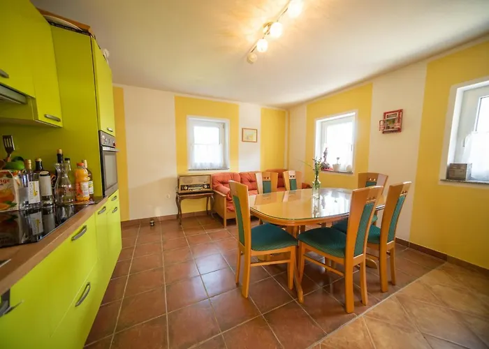 Nebesa So Tudi Na Zemlji * Sveti Tomaz